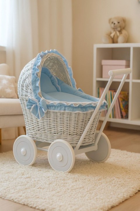 Wiklinowy wózek dla lalek pchacz szary z pościelką i miękką wyściółką brudny niebieski