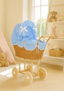 Wiklinowy wózek dla lalek wysoki z niebieską pościelką i wyściółką- naturalny