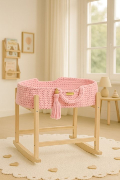 Kosz Mojżesza BOHO bawełniany nosidełko dla lalek z drewnianą kołyską - różowy