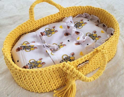 Kosz Mojżesza BOHO bawełniany nosidełko dla lalek z drewnianą kołyską - żółty