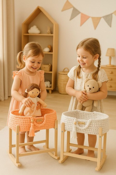Kosz Mojżesza BOHO bawełniany nosidełko dla lalek z drewnianą kołyską - brzoskwinia