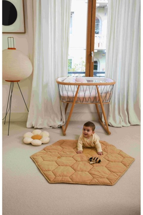 Mata do zabawy Honeycomb 100 x 100 cm, Planet Bee, Lorena Canals Mata do zabawy Honeycomb 100 x 100 cm, Planet Bee, Lorena Canals