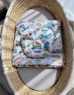 Kołderka z wypełnieniem i poduszka profilowana Miś - zestaw 2cz. - pociąg turkusowy