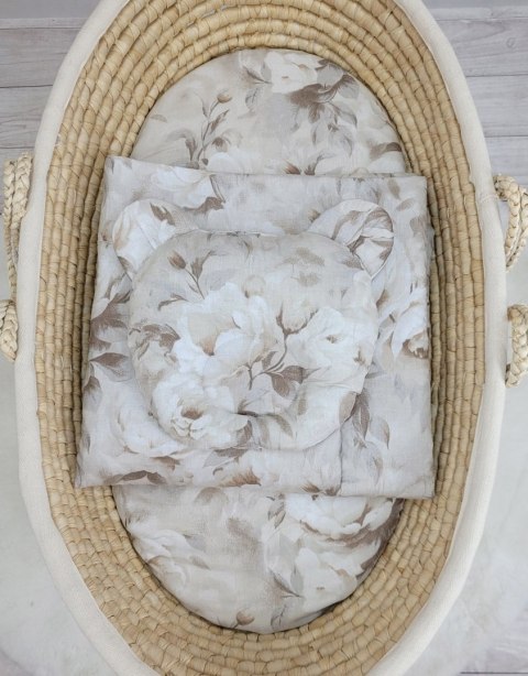 Kołderka z wypełnieniem i poduszka profilowana Miś - zestaw 2cz. - Peonies beige Kołderka z wypełnieniem i poduszka profilowana Miś - zestaw 2cz. - Peonies beige