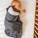 Muślinowy śpiworek dla dzieci zaokrąglony S 0-6 mcy letni TOG 1.0 - antracyt