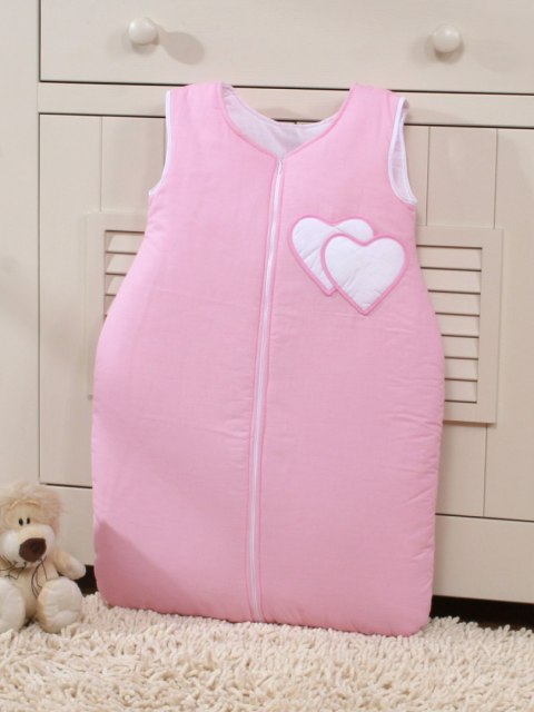 Śpiworek niemowlęcy- Wiszące serduszka różowe