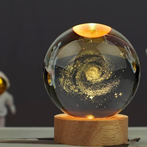 Szklana Kula 3D Droga Mleczna - Lampka Nocna LED USB - Gadżet na Biurko
 - KDM